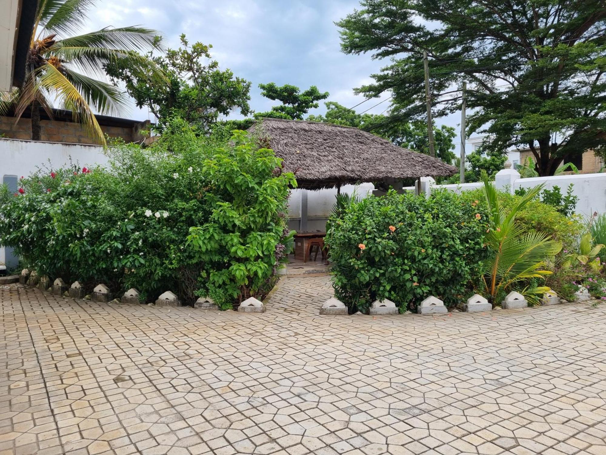 Bed & Breakfast 64 Zenj House Luxury Airport