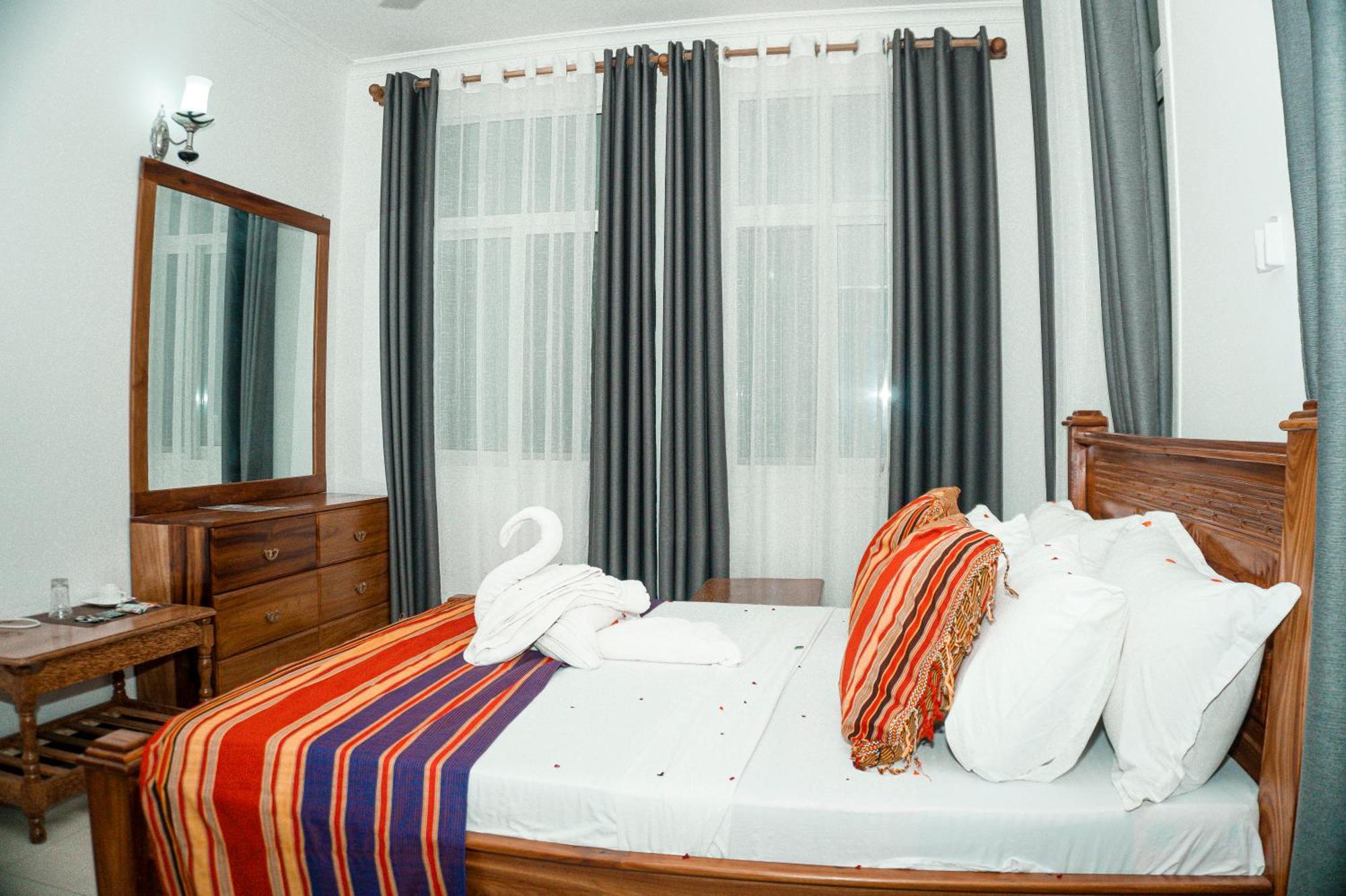 64 Zenj House Luxury Airport