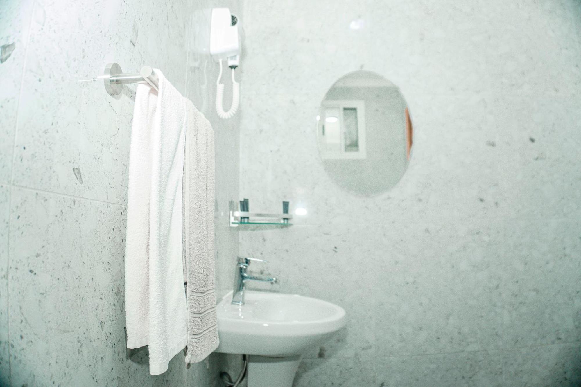 Bed & Breakfast 64 Zenj House Luxury Airport